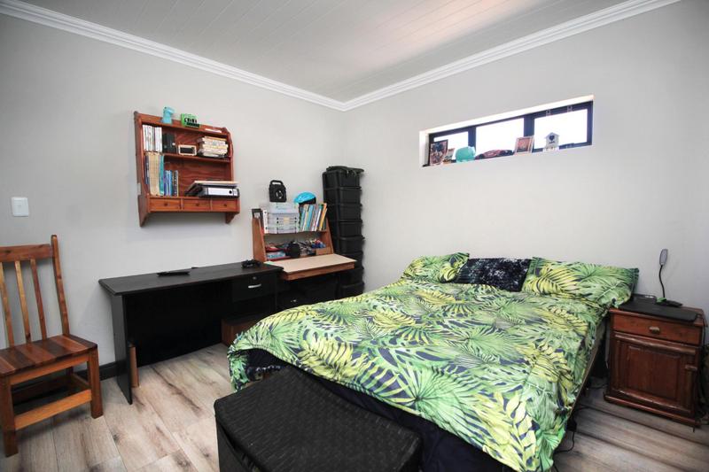 4 Bedroom Property for Sale in Island View Western Cape